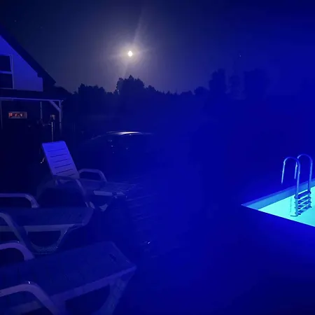 Semesterbostad Caloroczne Nad Morzem ,,relax&chill